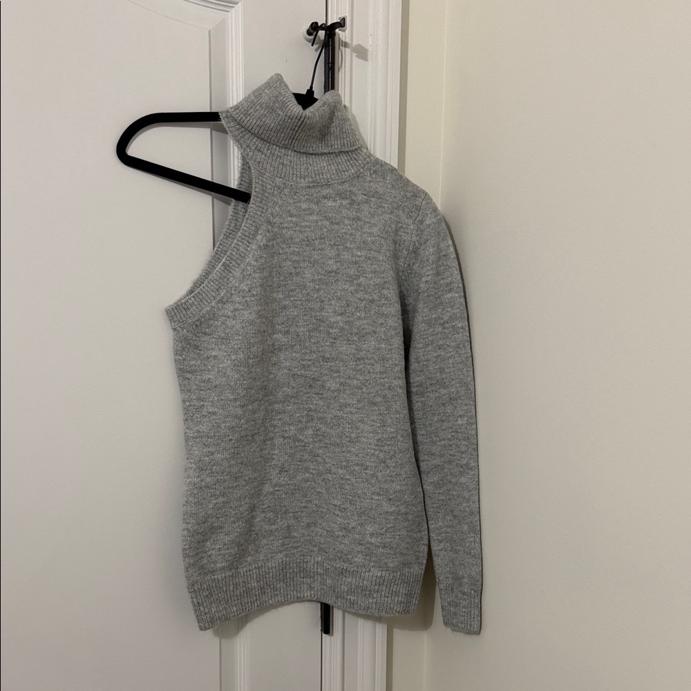 Michael Kors Gray Single Sleeve Open Shoulder Sweater Size XS NEW